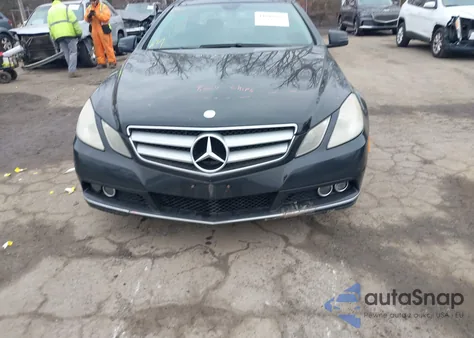 2010 Mercedes-Benz E 350 z USA, uszkodzony, nr VIN WDDKJ5GB5AF035048